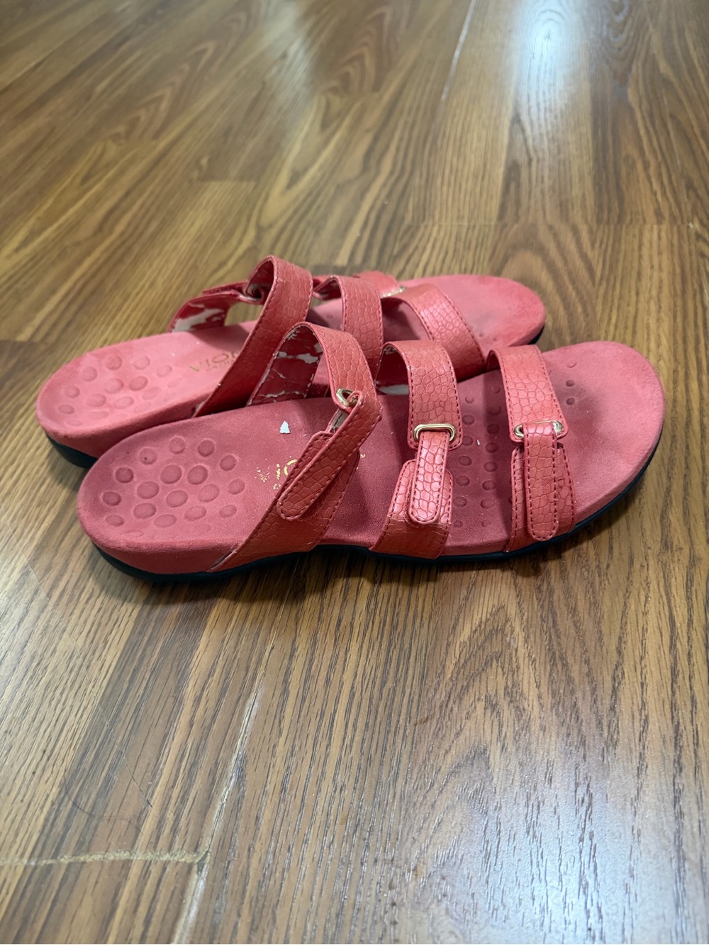 Vionic Red Three-Strap Slide Sandals Size 9